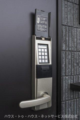 SQK(エスキューケー)の玄関