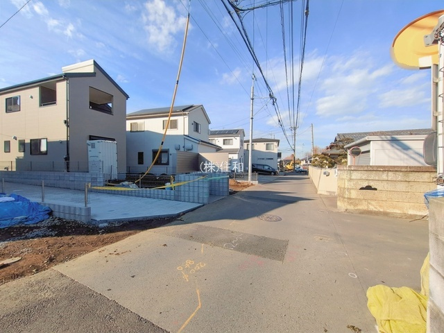 【新築分譲住宅】川越市寺尾第4期　の前面道路含む現地写真