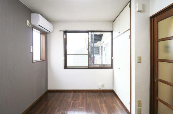 ヴィラ弥生の居間・リビング