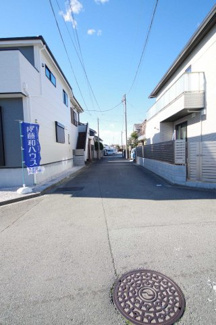 【前面道路含む現地写真】