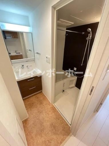 Harmony Residence 東京イーストガーデンの独立洗面台