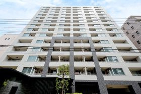 メゾンカルム本郷の外観