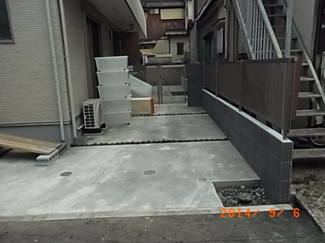 【駐車場】