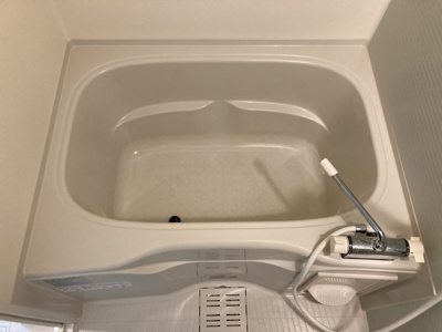 【浴室】 | Oriental Rest | 浴室乾燥機付きバス。