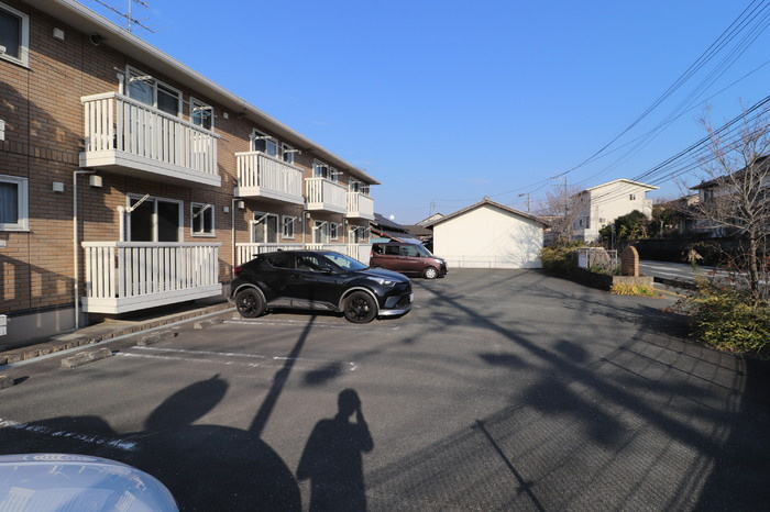 グランモア津久礼の駐車場