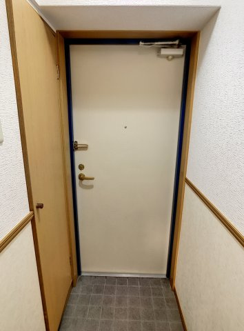 ウィステリアレジデンスの玄関