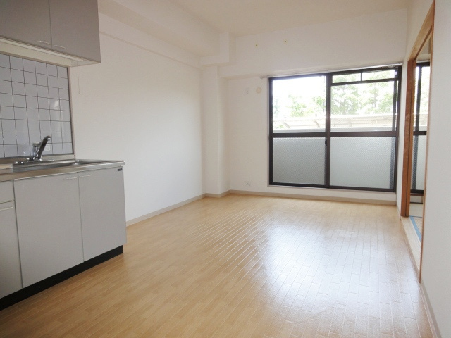 メゾンボヌールの居間・リビング