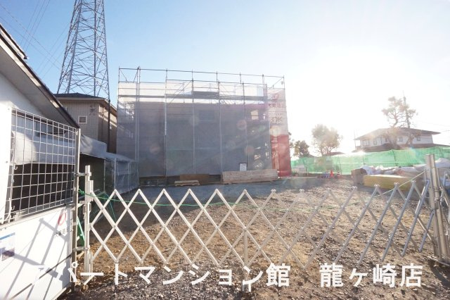 シェノンⅤの駐車場