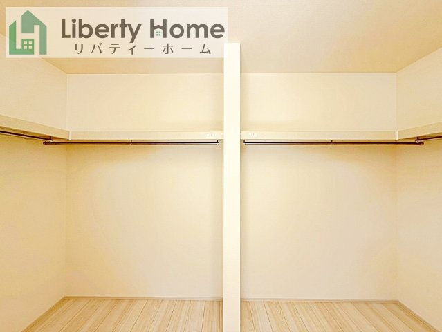 かすみがうら市下稲吉2期　新築戸建　5号棟の収納