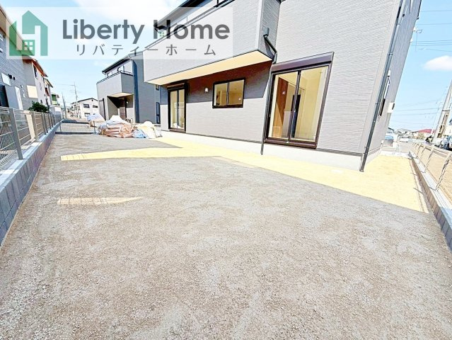かすみがうら市下稲吉2期　新築戸建　5号棟の庭
