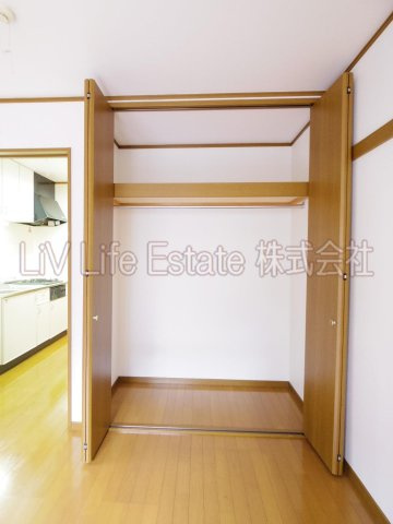 小平市上水本町６丁目のアパートの収納