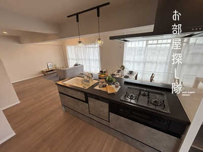 ファミールハイツ久留米 壱番館の居間・リビング