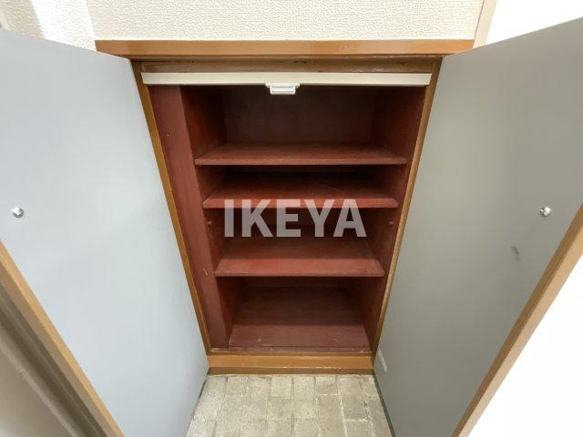 中村ビルマンションの収納