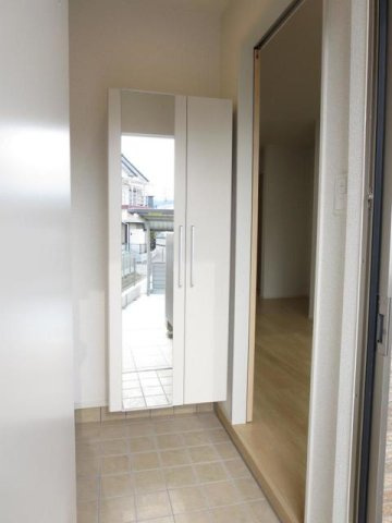 メゾン・ド・ＫＯＵ　Ａの玄関