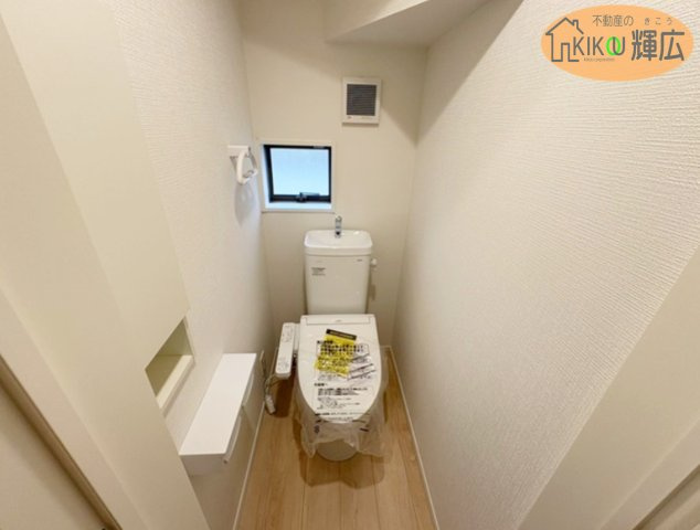 明石市大久保町谷八木第6（全9棟）2号棟のトイレ