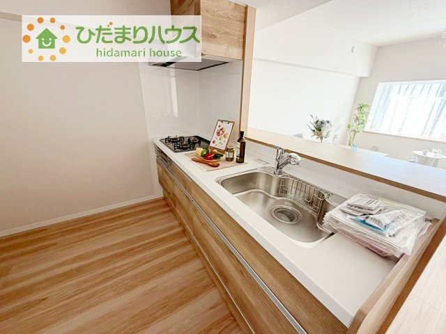 【キッチン】 | キャッスル土浦  | 3口コンロでお料理する時間も短くなりそうですね(*‘∀‘)