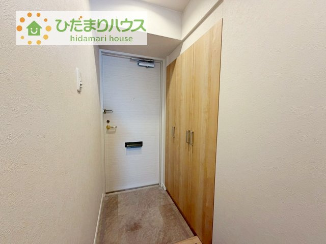 【玄関】 | キャッスル土浦  | 丁度良い靴箱のサイズ♪これだけあれば家族全員の靴がしまえてスッキリ(^O^)