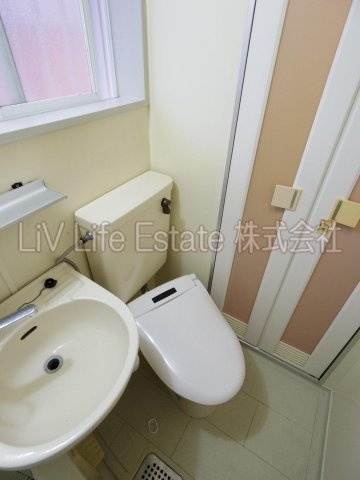 小平市仲町のアパートのトイレ