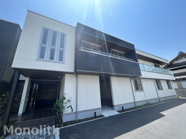 シャーメゾンジン