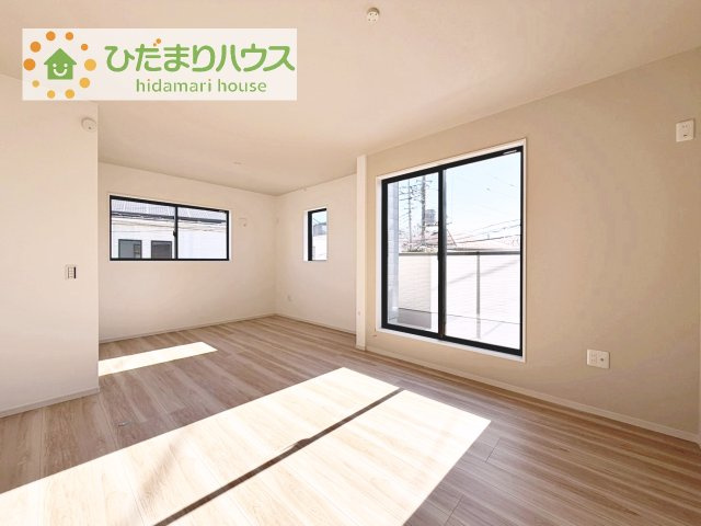 【寝室】 | 我孫子市寿4期　新築戸建　3号棟 | 大きなベッドを置いても余裕の広さの主寝室♪