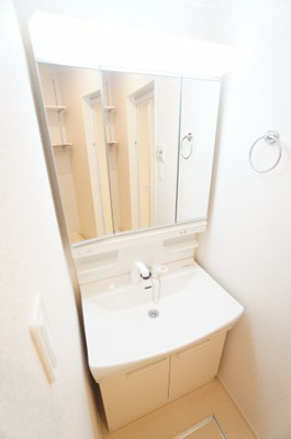 【独立洗面台】 | ヴァンヴェール・ヒルD | ※同物件・反転タイプの写真です。