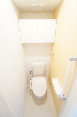 【トイレ】 | ヴァンヴェール・ヒルD | ※同物件・反転タイプの写真です。