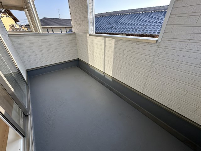 明石市大久保町松陰新築戸建１号棟のバルコニー