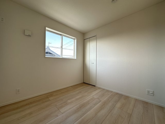 明石市大久保町松陰新築戸建１号棟の洋室