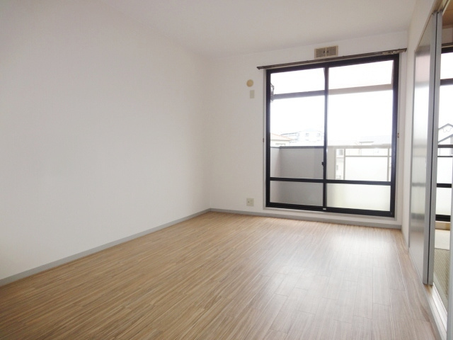 GRE宝塚レジデンスの洋室