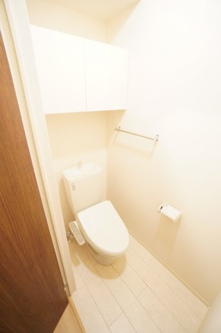 【トイレ】 | ラテル | ※同物件・反転タイプの写真です。