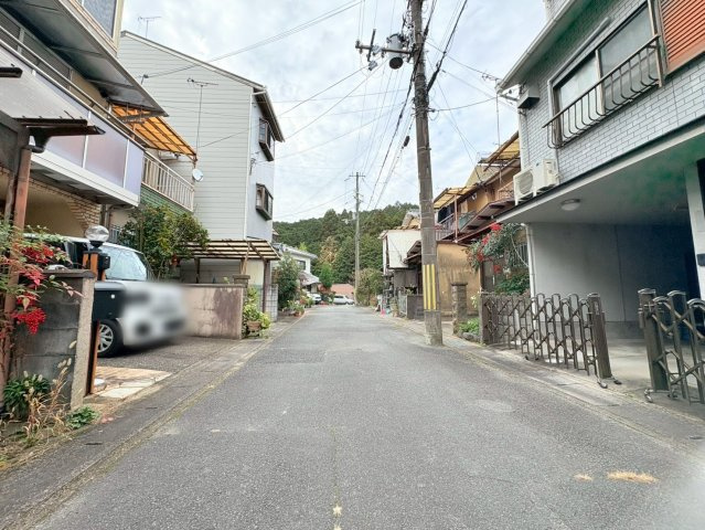 小山中島町の前面道路含む現地写真