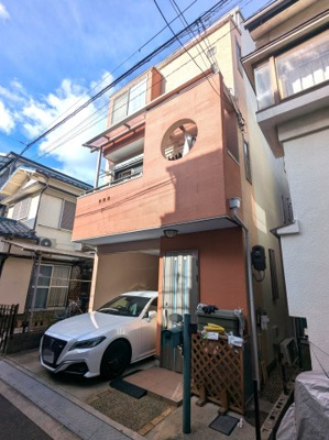 【外観】 | ■新規専任物件■茨木市平田二丁目 | ■南向きにつき陽当たり良好　■屋上付きの一戸建
■2005年7月建築　■対面カウンター付システムキッチン・食器洗い乾燥機付
■2024年1月に外壁塗り替え・エネファーム取付をされています