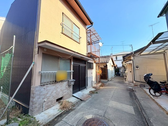 太秦安井西裏町の前面道路含む現地写真