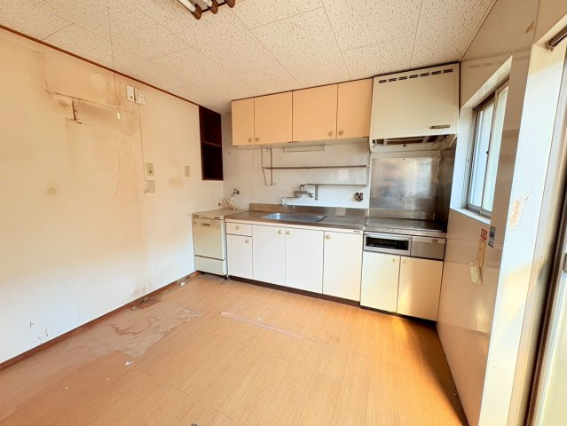 太秦安井西裏町のキッチン