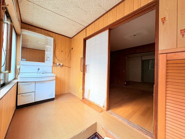 太秦安井西裏町のその他