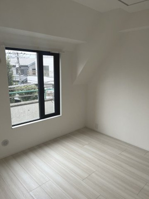 【バルコニー】 | エトワール仲宿 | お洗濯も干せるバルコニー付き