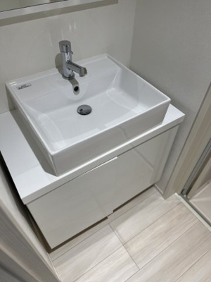 【洗面所】 | エトワール仲宿 | 身支度にも大活躍の独立洗面台付き