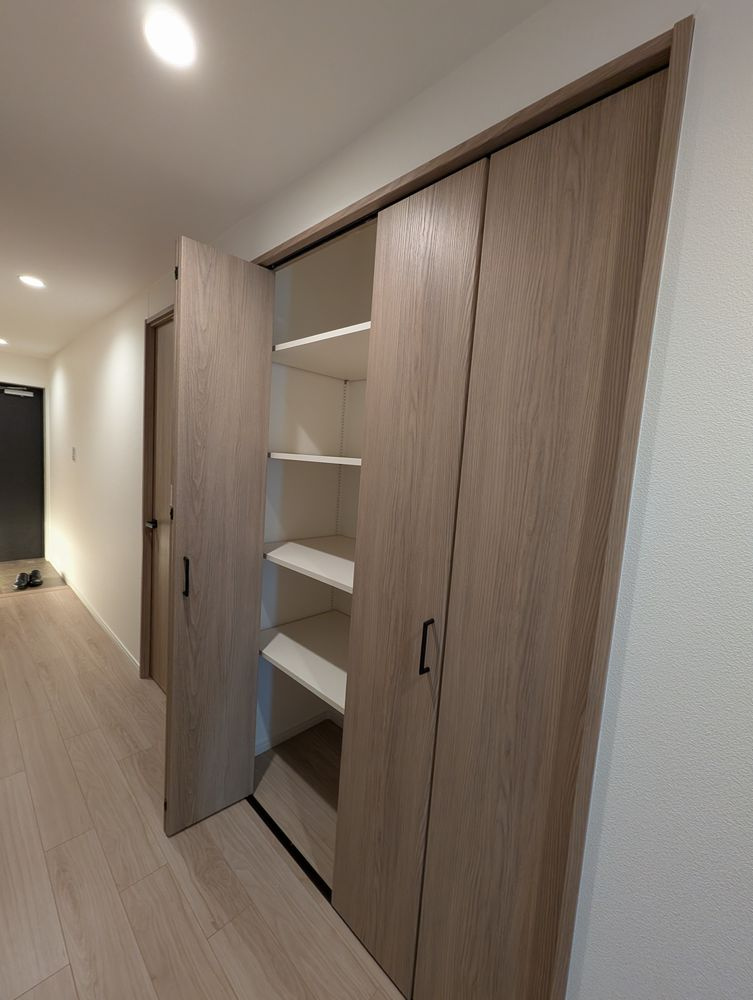 ユニーブル金山の収納|廊下収納