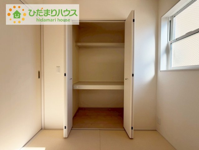 郡山市安積荒井3丁目第2　新築戸建　1号棟の玄関|鍵や小物類を置けるスペースが確保できるため、散らかりがちな玄関をすっきりと保てます。