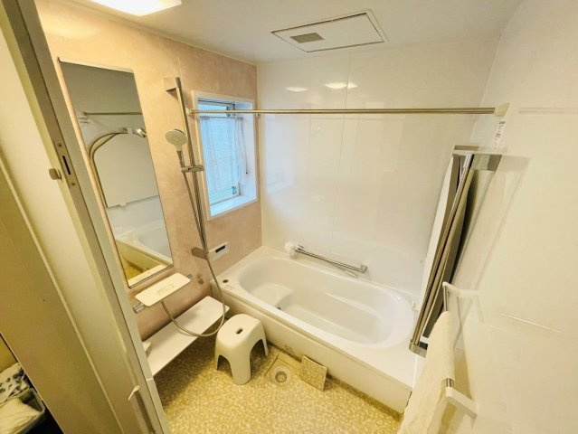 下鴨宮河町の浴室