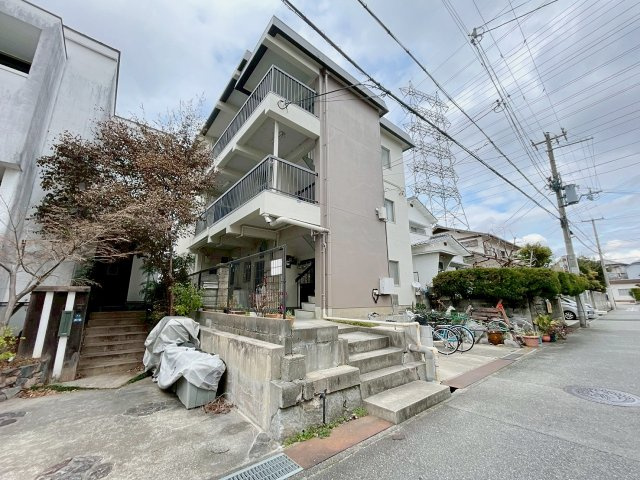 光マンションのロビー