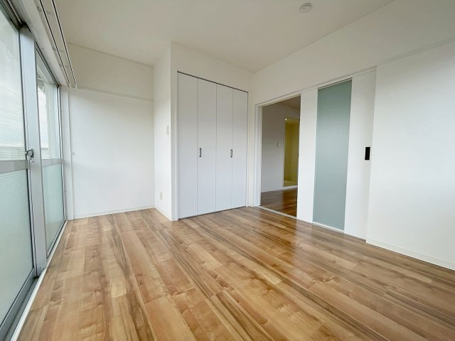 光マンションの居間・リビング