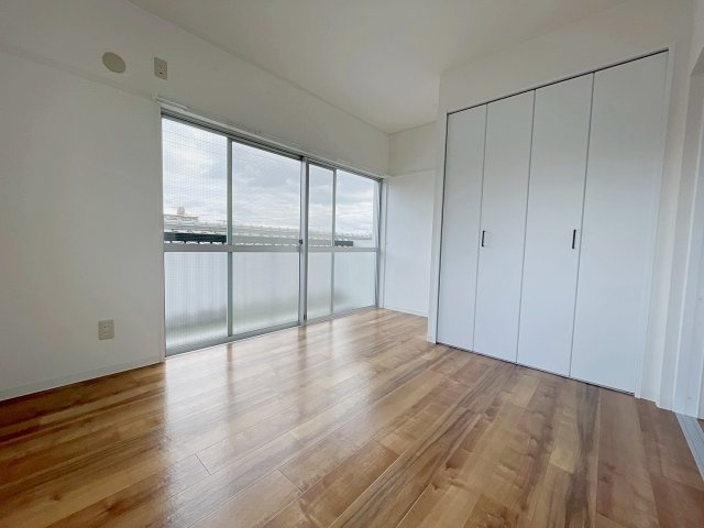 光マンションの居間・リビング