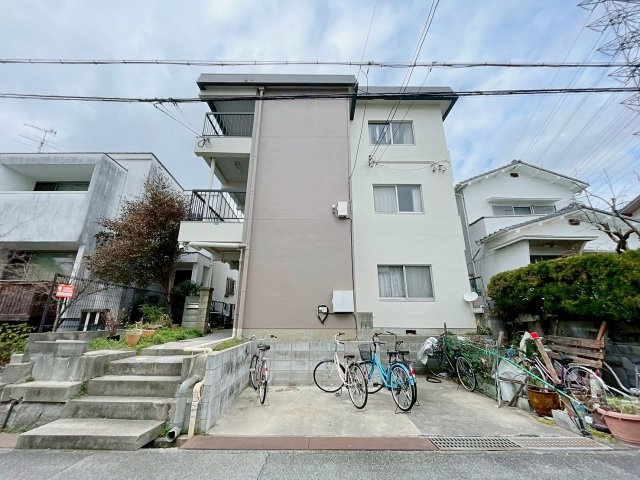 光マンションのエントランス