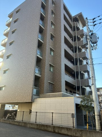 「オール電化」高知市東雲町　サーパス知寄　中古マンションの外観|落ち着いたタイル貼りの外観が、永く安心して暮らせる住まいを物語ります