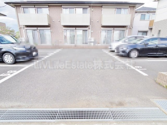 コンフォート東久留米Ｃの駐車場