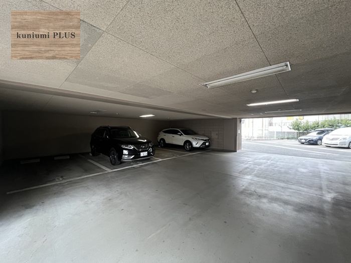 グラン・コート守口の駐車場