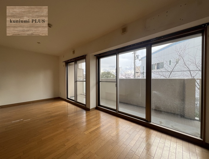 グラン・コート守口の居間・リビング