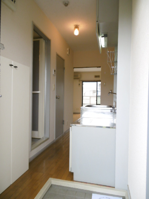 ウイングヴィラの玄関|洗面所