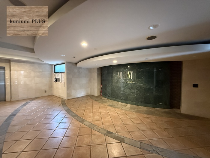 アンビエント鴻池新田のエントランス